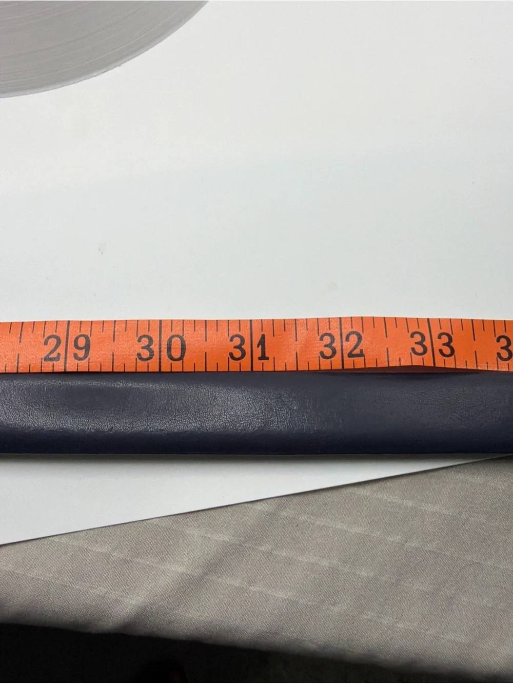 Classic Retro 1997 Liz Claiborne Navy Leather Belt Size Large Gold SilverBuckle.